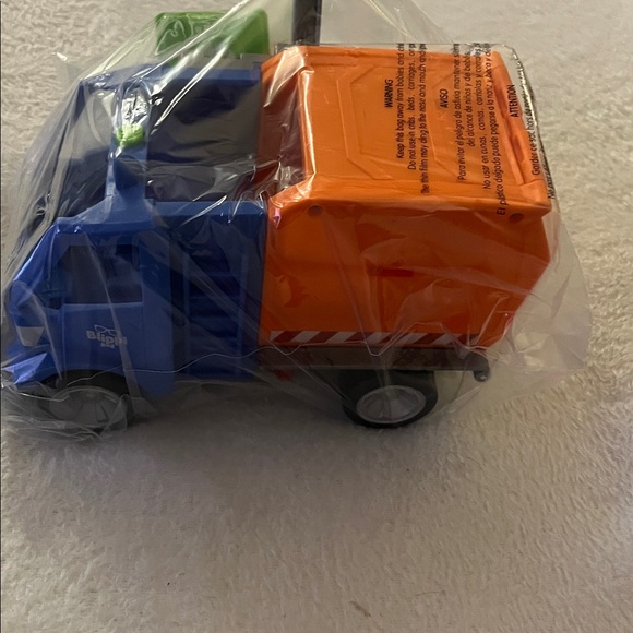 Blippi trash truck - Picture 6 of 7